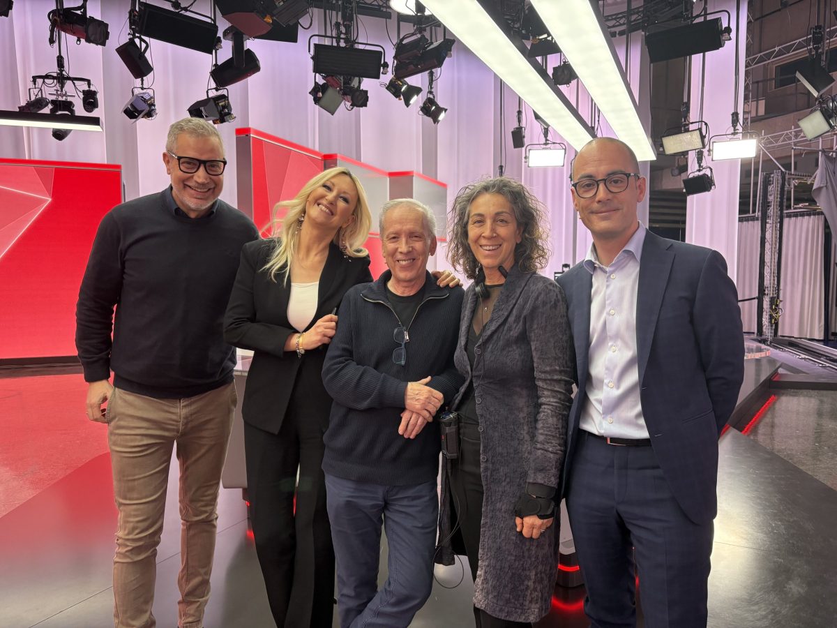 Danny Rauseo (Rete Uno), Alessia Caldelari (TG), Daniela Marino (assistente di studio) e Paolo Bobbià (Il Quotidiano)
